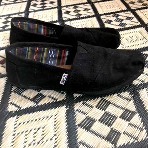 TOMS shoes
